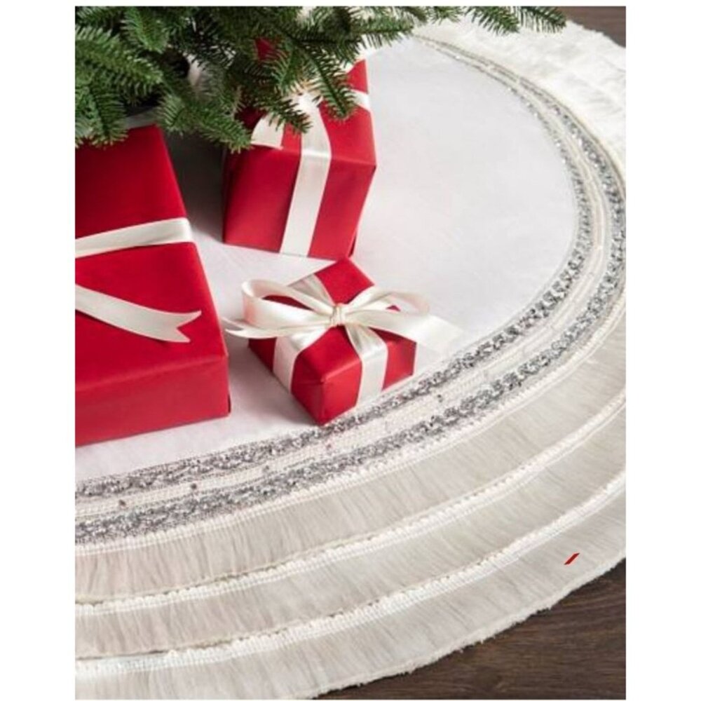 Balsam Hill Plaza Fringed Christmas Tree Skirt 60" White With Silver Accents NEW